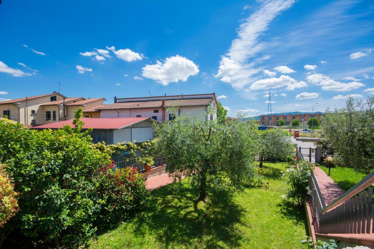 Bed & Breakfast Profumo D'Estate Agliana Exterior foto