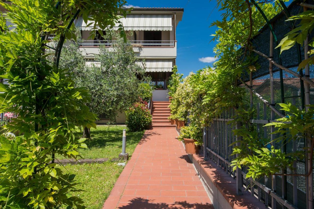 Bed & Breakfast Profumo D'Estate Agliana Exterior foto