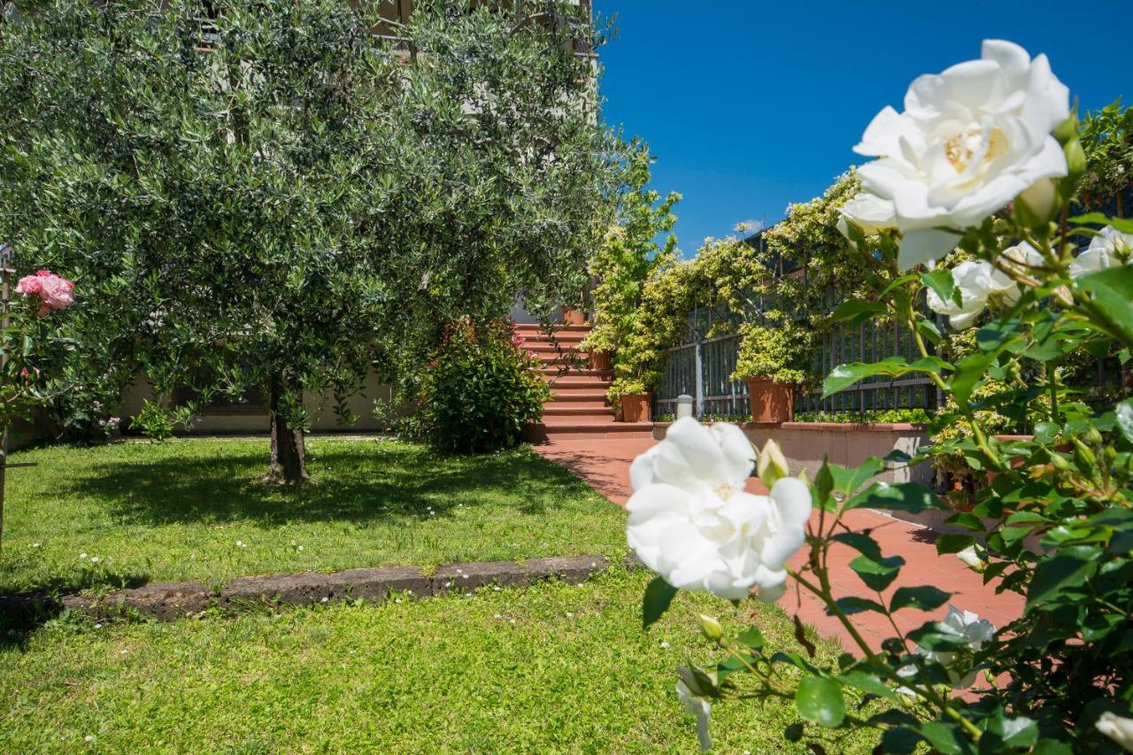 Bed & Breakfast Profumo D'Estate Agliana Exterior foto